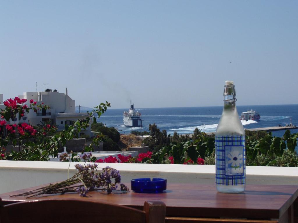 Parathyro Sto Aigaio 1 Tinos ภายนอก รูปภาพ